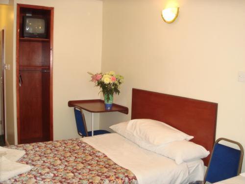 Regency Court Hotel Лондон Номер фото