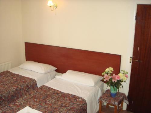 Regency Court Hotel Лондон Номер фото